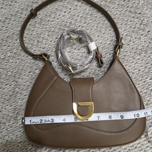 Elegant Brown Leather Women's Bag